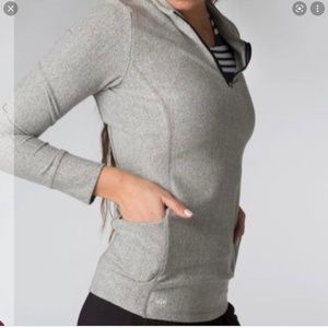 Senita- 1/4 Zip Pullover- Grey Chevron- size Small